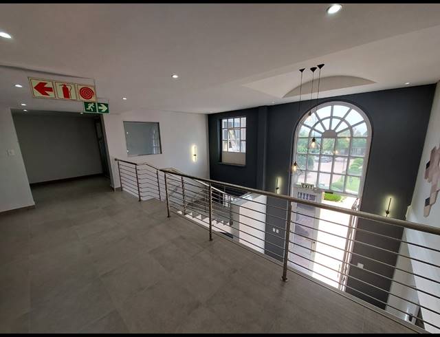 199M² OFFICE TO LET IN BRYANSTON